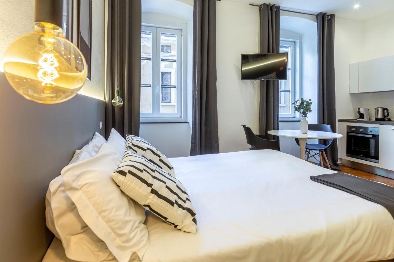 Amazing Studio In The City Center + Wifi Triest Exterior foto